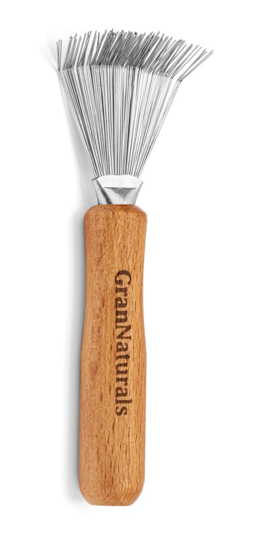 GranNaturals Haarbürstenreiniger – Rake-Design zum Reinigen und Entwirren von Kämmen und Bürsten – Langlebige Metalldrähte, ergonomischer Holzgriff – Schnelles Entfernen von Haaren, Staub und Fusseln