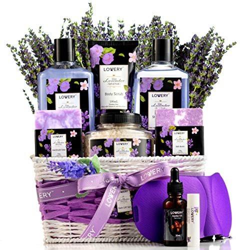 Muttertagsgeschenk für Mama, Lavendel & Flieder Spa-Geschenkkorb für Frauen & Männer, handgemachte Seife, Potpourri, Badebombe, Jojobaöl, organischer Lippenbalsam & mehr – Stressabbau-Set, Bade- & Körperpflegepaket