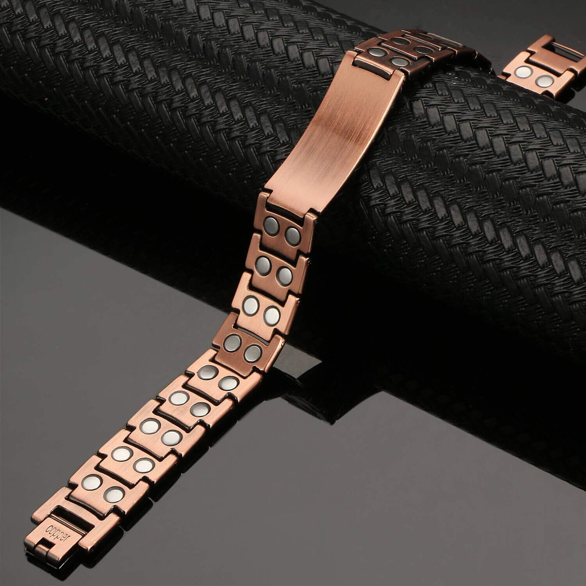 MagEnergy Kupferarmband für Männer – Kreuz-Magnetarmband mit extra starken Magneten, verstellbare Glieder, Geschenkbox inkl. Größentabelle