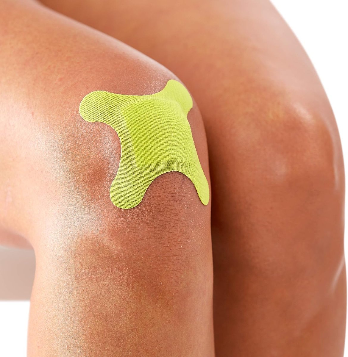 CURAD Performance Series Antibakterielle Pflaster, Extreme Haltbarkeit, Knie & Ellenbogen 7,6 cm x 7,6 cm, 10 Stück, Ideal für Schnitte, Schürfwunden, Sport und aktive Lebensstile