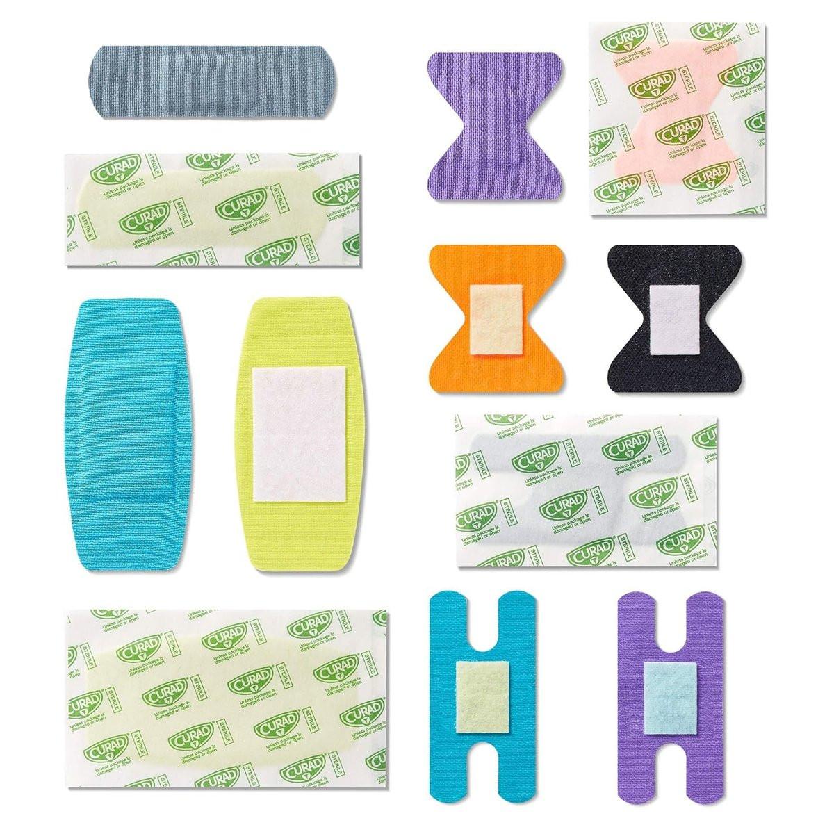 CURAD Performance Series IRONMAN Antibakterielle Finger- und Knöchel-Bandagen mit extremer Haftkraft, flexible Stoffpflaster, Sortiment mit verschiedenen Größen und Farben, 50 Stück