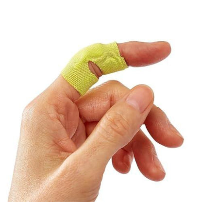 CURAD Performance Series IRONMAN Antibakterielle Finger- und Knöchel-Bandagen mit extremer Haftkraft, flexible Stoffpflaster, Sortiment mit verschiedenen Größen und Farben, 50 Stück