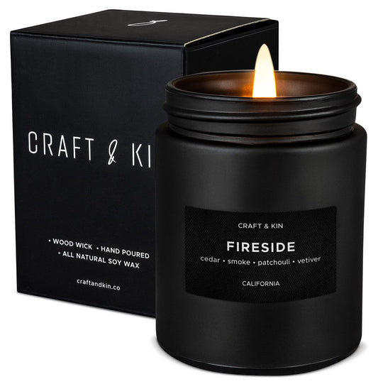 Craft & Kin Premium Smoky Fireside Duftkerze | Herrenkerze mit Holzdocht | 45 Stunden Brenndauer - 7,6 oz