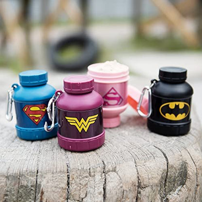 Smartshake Justice League Protein-Shaker-Behälter 50g – Supergirl Design, BPA-frei, 110ml Trichter, DC Comics Shaker-Flasche