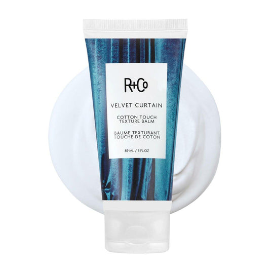R+Co Velvet Curtain Cotton Touch Texture Balm – Leichter Styling-Balsam für Frizz-Kontrolle, Textur & Volumen – Definiert Locken & sorgt für sanften Halt – Hydratisiert ohne zu beschweren – Vegan – 85 g