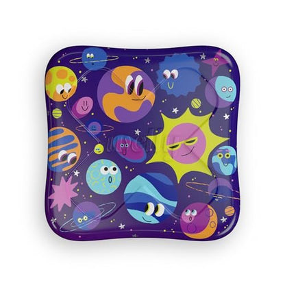 Welly Pflaster | Klebeflexible Stoff-Bravery-Badges | Gemischte Formen für kleine Schnitte, Schrammen und Wunden | Bunte und lustige Erste-Hilfe-Dose | Planet Pals Muster - 48 Stück