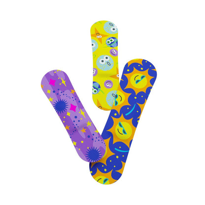 Welly Pflaster | Klebeflexible Stoff-Bravery-Badges | Gemischte Formen für kleine Schnitte, Schrammen und Wunden | Bunte und lustige Erste-Hilfe-Dose | Planet Pals Muster - 48 Stück