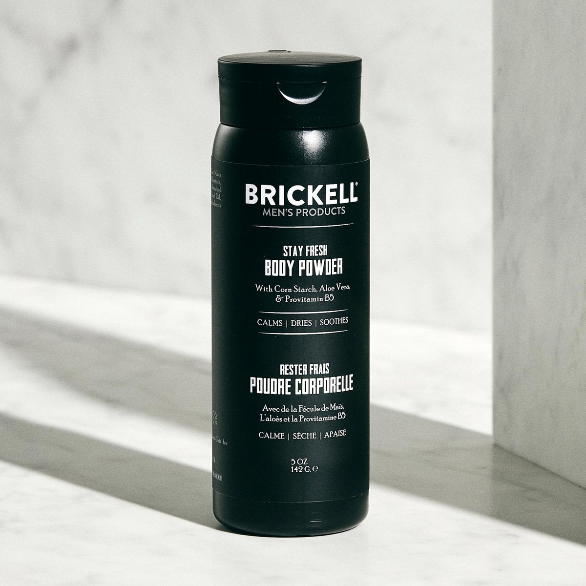 Brickell Herrenprodukte Stay Fresh Körperpuder für Männer, natürlich und biologisch, talkumfrei, absorbiert Schweiß, hält die Haut trocken, unparfümiert, 142 g