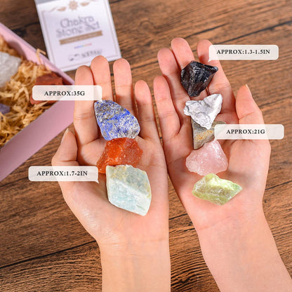 AOOVOO 17-teiliges Kristall- und Heilstein-Set: 14 echte Roh-Chakra-Steine, Selenit-Ladeplatte, Amethyst-Halskette, Rosenquarz – Geschenkbox mit Anleitung für Anfänger, Meditation, Yoga