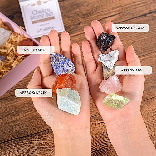 AOOVOO 17-teiliges Kristall- und Heilstein-Set: 14 echte Roh-Chakra-Steine, Selenit-Ladeplatte, Amethyst-Halskette, Rosenquarz – Geschenkbox mit Anleitung für Anfänger, Meditation, Yoga