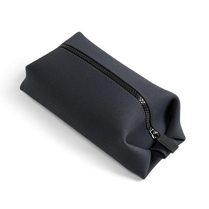 TOOLETRIES The Koby Lite Dopp Kit – Silikon Kulturbeutel, Reise-Toilettentasche, wasserabweisend, leicht zu reinigen, 9 x 4 x 4 Zoll, Charcoal