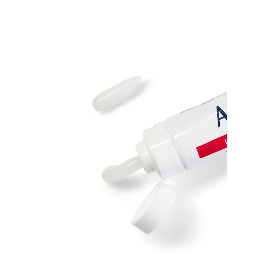 Aquaphor Juckreiz Lindernde Salbe, Maximale Stärke 1% Hydrocortison, Lindert Juckreiz bei Hautirritationen, Insektenstichen, Psoriasis, Hautausschlägen, Ekzemen und Gift-Efeu, 57 g