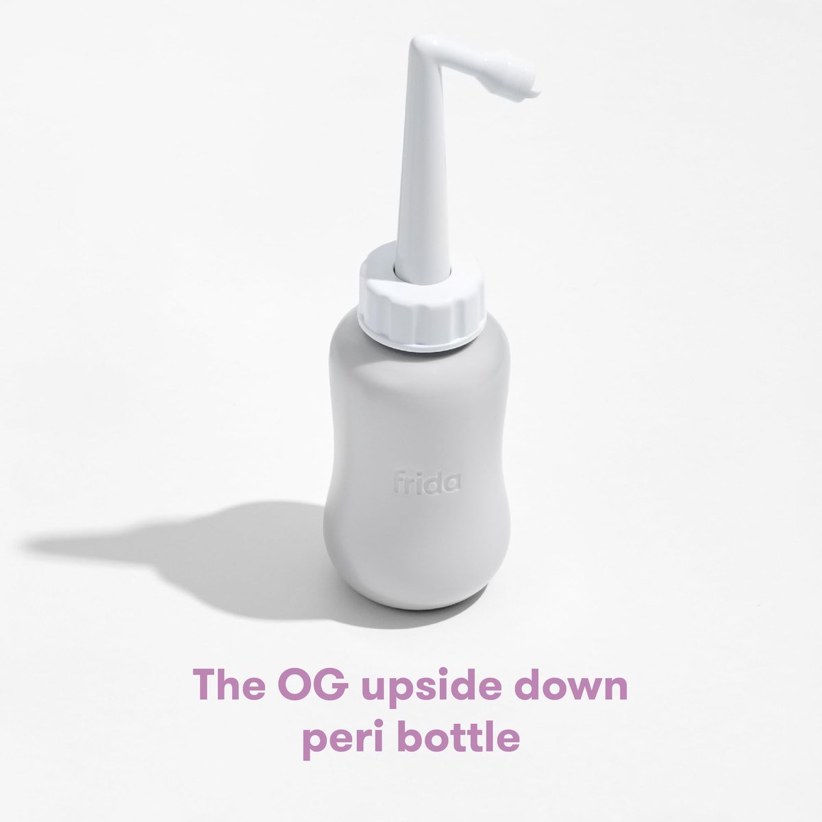 Frida Mom umgedrehter Peri-Flaschen-Sprüher – Perinealpflege & postpartale Erholung, tragbarer Reise-Bidet & Perinealreiniger mit Reisetasche, postpartales Essential, Grau