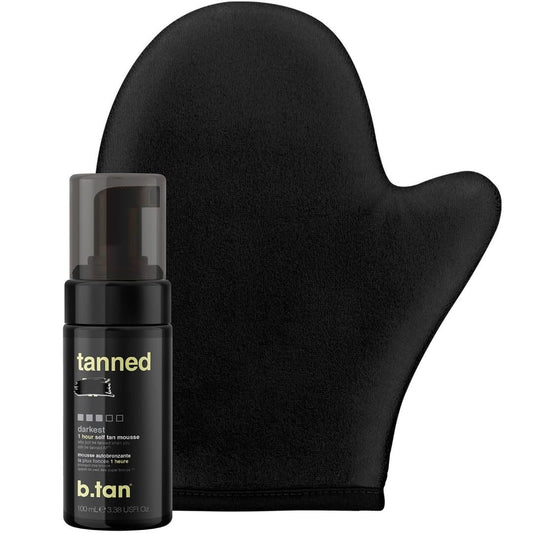 b.tan Reisegröße Dunkler Selbstbräuner Set | Gebräuntes Mini-Bundle – Dunkler Fake-Tanning-Schaum mit Applikator-Handschuh, 1-Stunden-Express-Sonnenloser Schaum, Beste schnelle Bräunungsglow, Vegan, Tierversuchsfrei, 89 ml