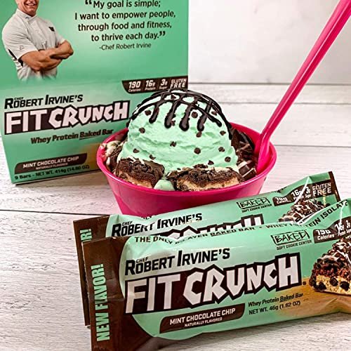 FITCRUNCH Snack Size Proteinriegel, entwickelt von Robert Irvine, 6-Schicht gebackener Riegel, 3g Zucker, glutenfrei & weicher Kuchenkern (6 Riegel, Minz-Schokoladenstückchen)