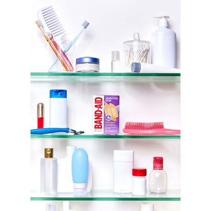 BAND-AID® Sensitive Haut Pflaster – Hypoallergene Wundversorgung für empfindliche Haut, schmerzloses Entfernen, wasserfest, steril, 20 Stück