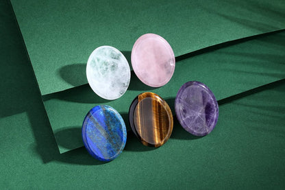 YATOJUZI Daumen-Sorgensteine zur Angstbewältigung – Heilende Kristalle Amethyst und Rosenquarz – Taschenkiesel für Meditation, Reiki, spirituelle Geschenke für Frauen und Männer (2 Stück)