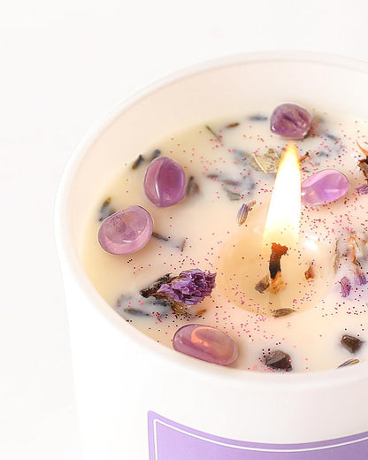 AOOVOO Lavendel-Duftkerzen für Frauen – Aromatherapie-Kerze mit Kristallen im Inneren, 10 oz Sojakerze für Zuhause, Geburtstagsgeschenk Muttertag Kerze für Frauen Mama