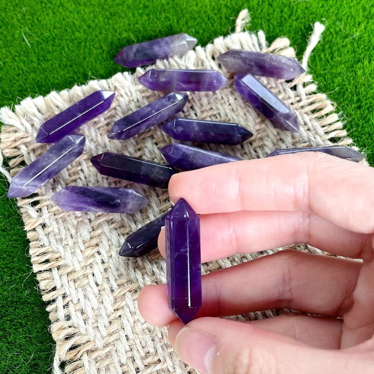 ZHIYUXI Amethyst Kristallstäbe, 10 Stück – Violette Heilsteine für Meditation, Reiki, Wohnkultur und spirituelles Wohlbefinden