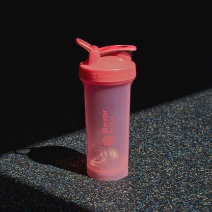 BlenderBottle Classic V2 Shakerflasche – Perfekt für Proteinshakes und Pre-Workout, 590 ml, Hellrosa
