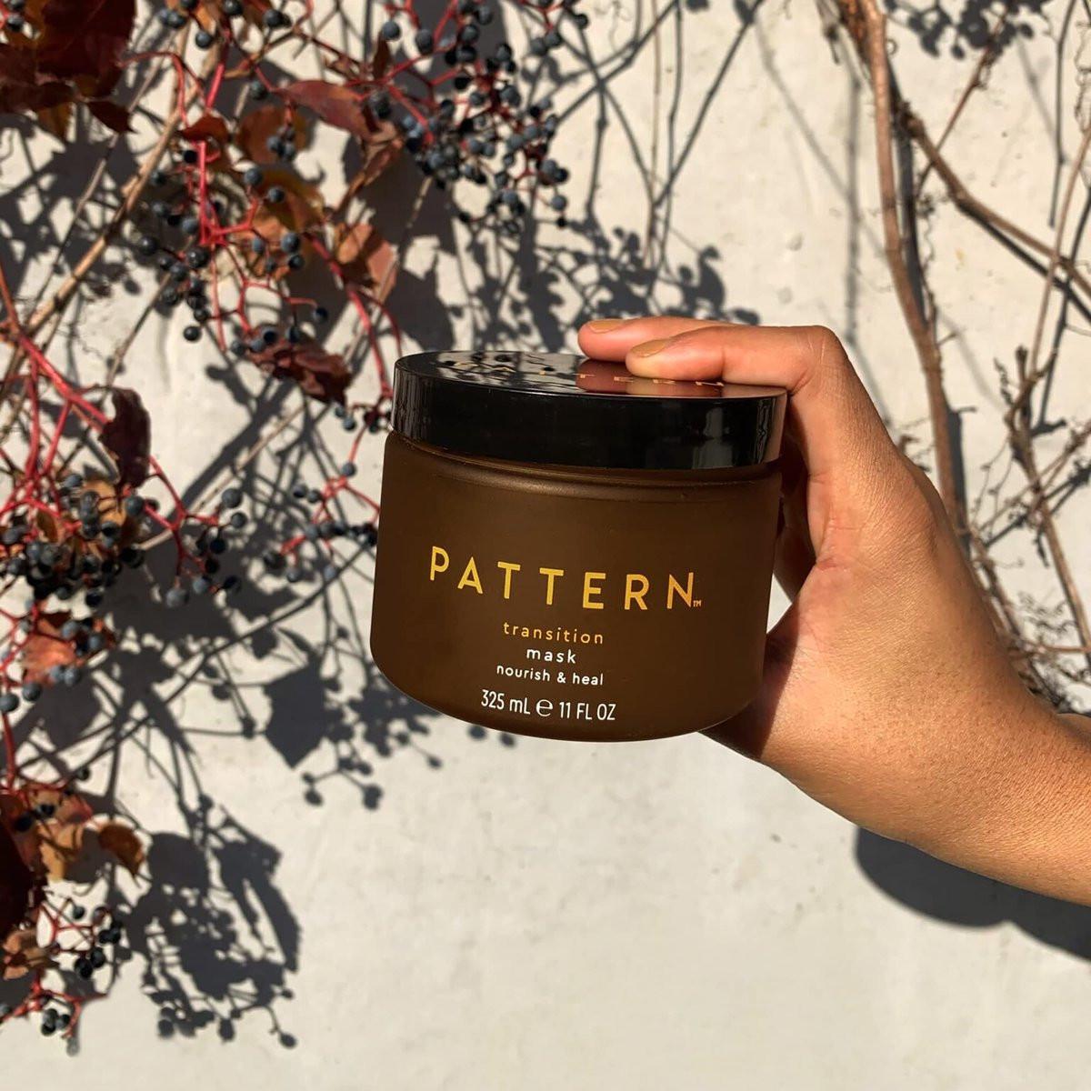 PATTERN Beauty Breakage Barrier Mask – Feuchtigkeitsmaske mit Manuka Honig & Weißem Tee für lockiges Haar 3a-4c, 11 Fl Oz