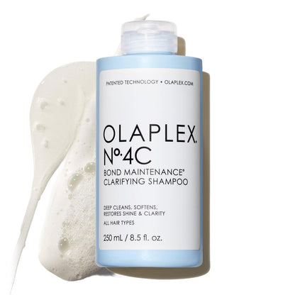 Olaplex Nº.4C Bond Maintenance™ Klärendes Tiefenreinigungs-Shampoo | Entfernt schädigende Verunreinigungen und Ablagerungen | Hilft, die Farbbrillanz wiederherzustellen | Für lockiges, krauses, glattes und welliges Haar, 250 ml