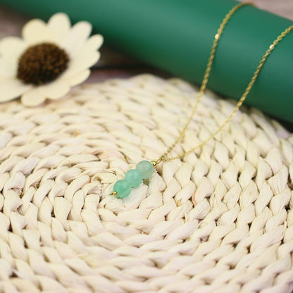 SmileBelle Jade Kette für Damen, Zarte Kristallkette mit Jadeperlen, Grüne Halskette mit Kristall-Anhänger als Geschenk zum Jahrestag oder Geburtstag für Mädchen