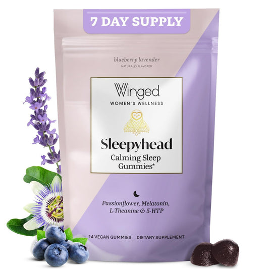 Winged Wellness Sleepyhead Natürliche Schlafgummis für Frauen - Schlafunterstützung für Erwachsene mit 3 mg Melatonin, L-Theanin, 5-HTP - Natürliches Gummipräparat - Blaubeer-Lavendel, 14 vegane Gummis
