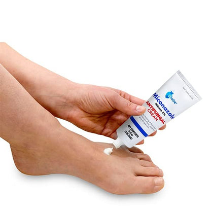 Globe Miconazolnitrat 2% Antimykotische Creme zur topischen Anwendung (4 oz Tube) – Gegen Fußpilz, Juckreiz, Ringelflechte – Schnelle Linderung bei Juckreiz, Reizungen und Hautschutz – Extra starke Formel
