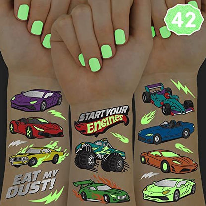 xo, Fetti Cars Glow in Dark Temporäre Tattoos - 42 Stück | Monster Truck Geburtstagsparty-Zubehör, Rennwagen-Geschenke