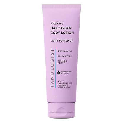 Tanologist Hydrating Daily Glow Body Lotion - Hell/Mittel, aufbaubare & übertragungsfeste Selbstbräunungslotion, Sommerduft, natürlich nicht orange, hält 7 Tage, vegane Clean-Formel, 250 ml