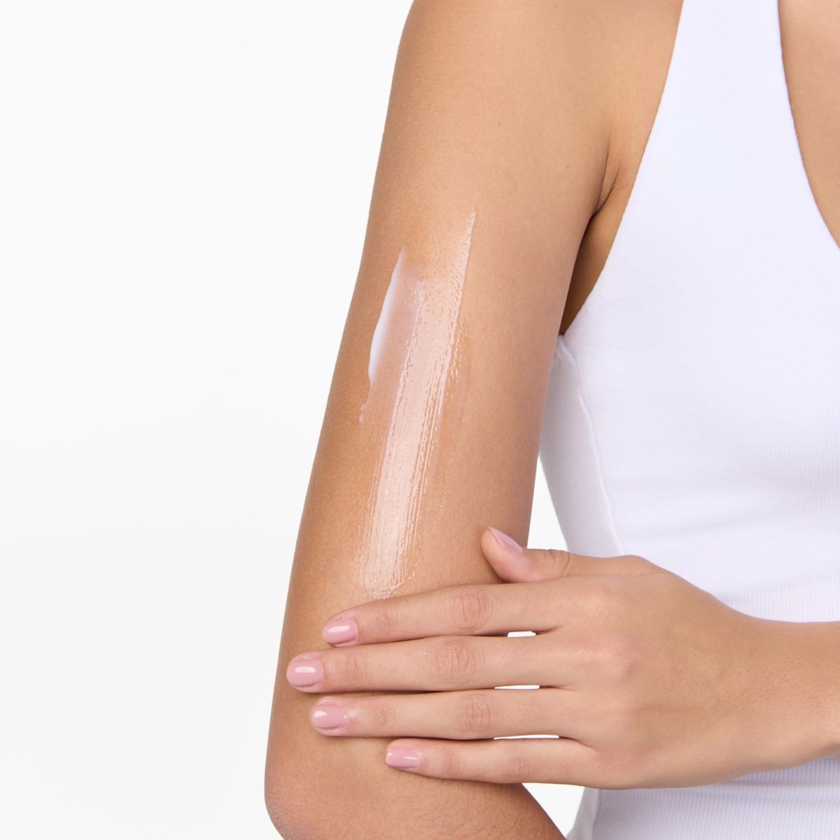 Tanologist Firming Daily Glow Body Lotion – Mittel/Dunkel, Selbstbräuner mit Sofortwirkung, übertragungssicher, natürlicher Teint ohne Orange, 7 Tage Halt, vegane Formel, 250 ml