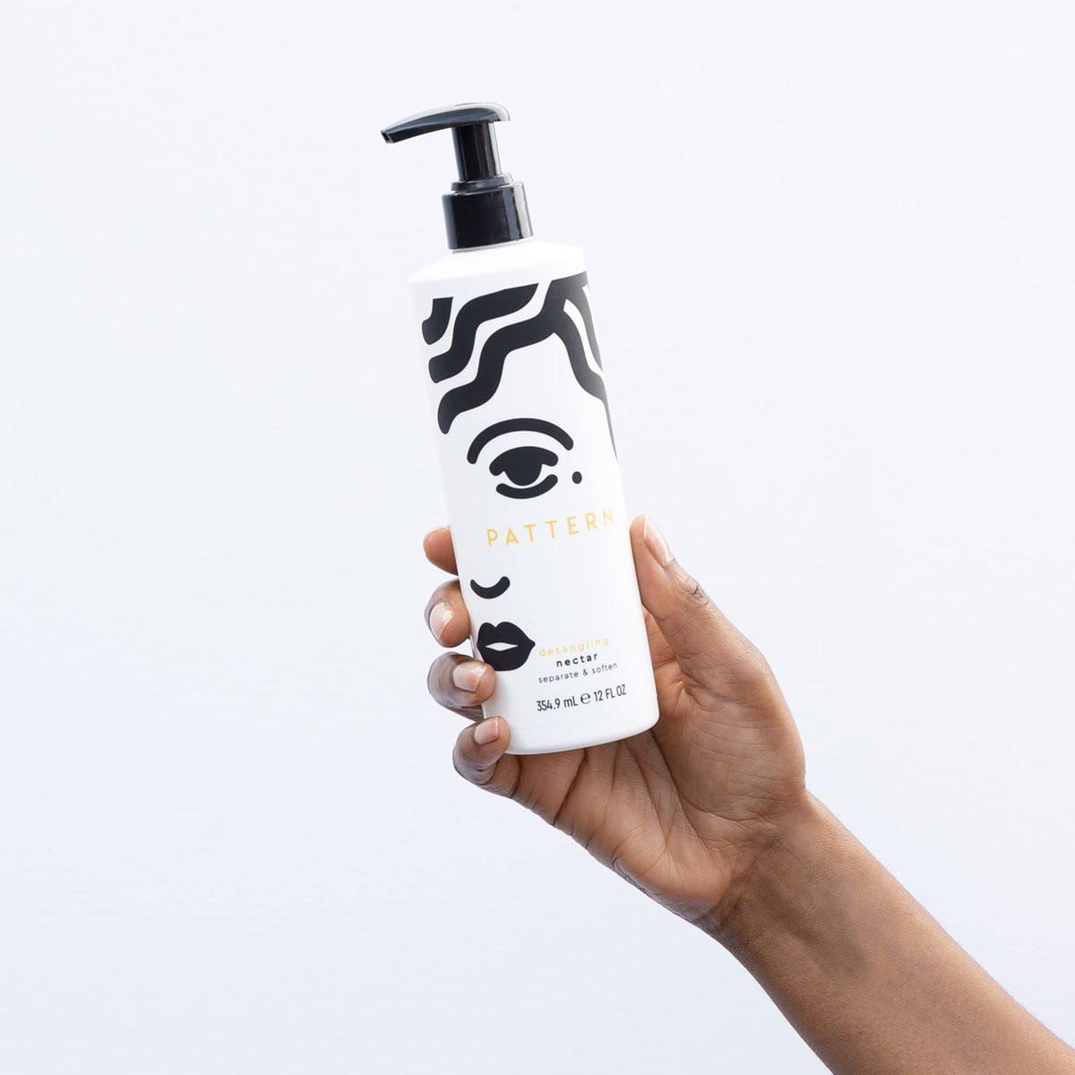 PATTERN Beauty Detangling Nectar mit Sea Moss für lockiges Haar 3a-4c – 355 ml