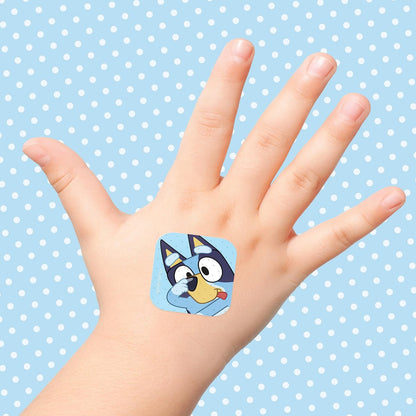 Bluey Kinderpflaster, 3 verschiedene Größen, 100 Stück | Haften wie Aufkleber, flexible Wundpflaster für kleine Schnitte, Schürfwunden und Verbrennungen