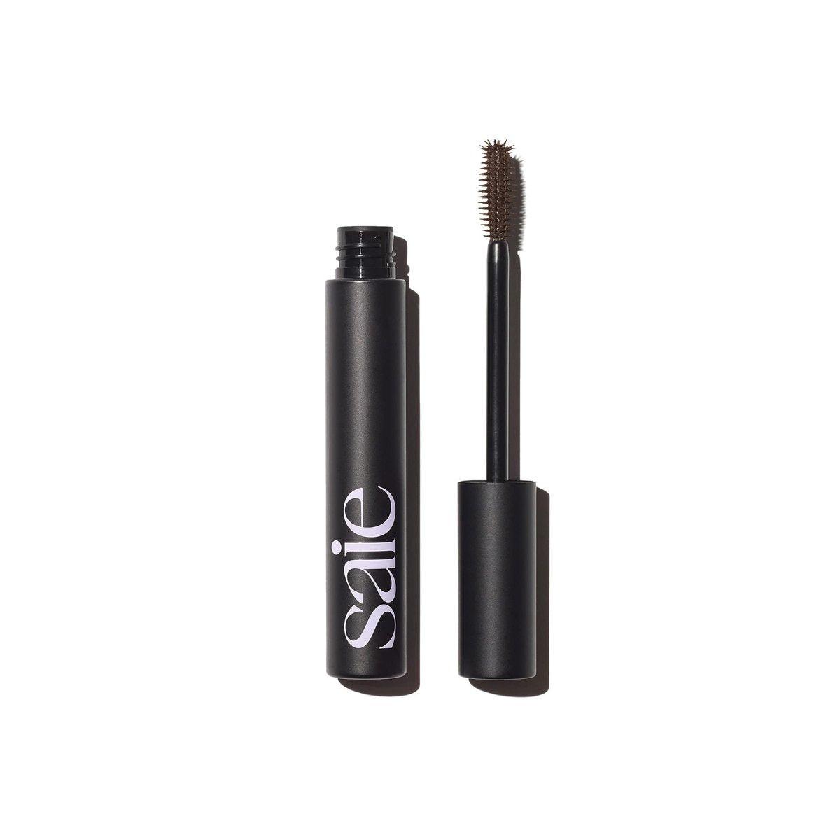 Saie Mascara 101 – Wimpernverlängernde Mascara für dichte, kräftige und geschwungene Wimpern – Aufbaubares Augen-Make-up mit pflegenden Nährstoffen – Braun (0,31 oz)