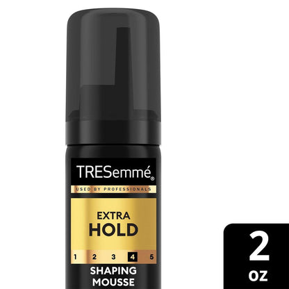 TRESemmé Shaping Mousse, Extra Hold, Reisespray 12er-Pack – Feuchtigkeitsspendender Haarschaum für Formgebung, 24h Frizz-Kontrolle, 2 Oz pro Flasche