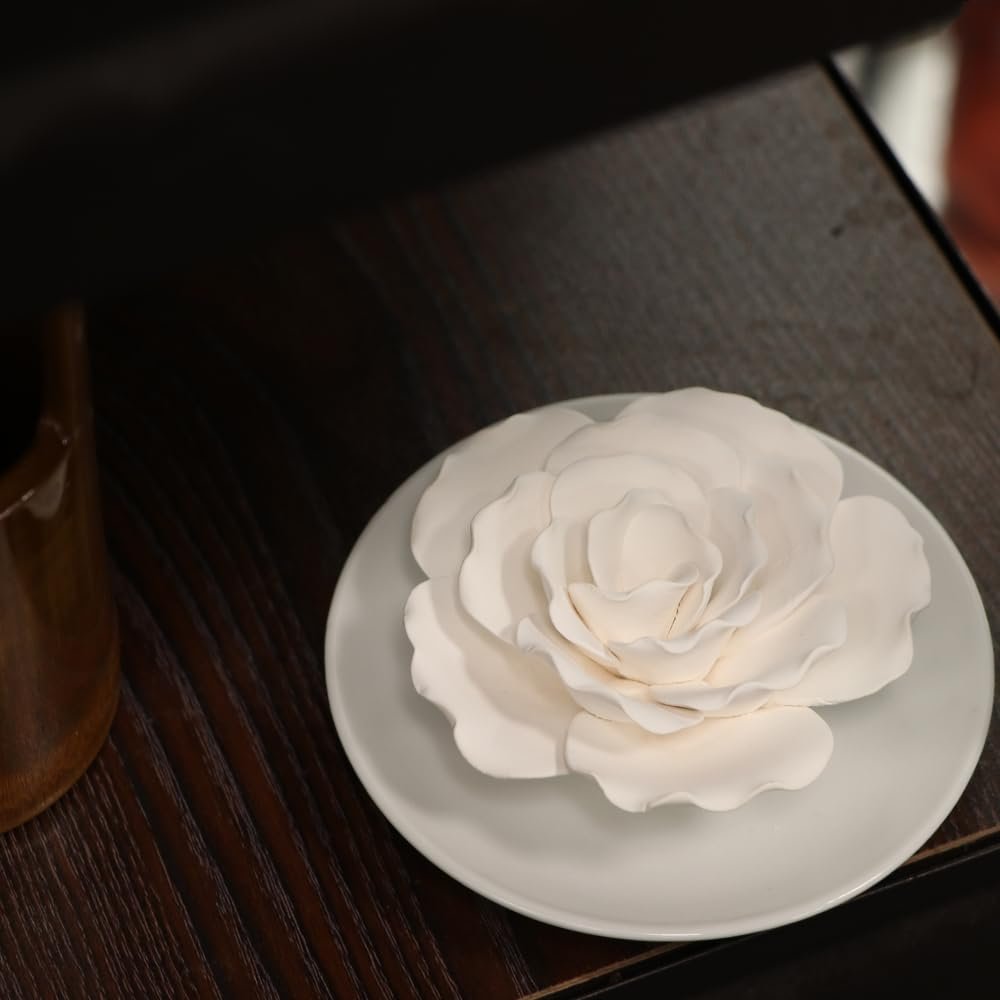 Passiver Diffusor für ätherische Öle – Keramik Diffusor ohne Strom für kleine Räume, Schreibtisch-Dekoration, Badezimmer (Weißer Hibiskus)