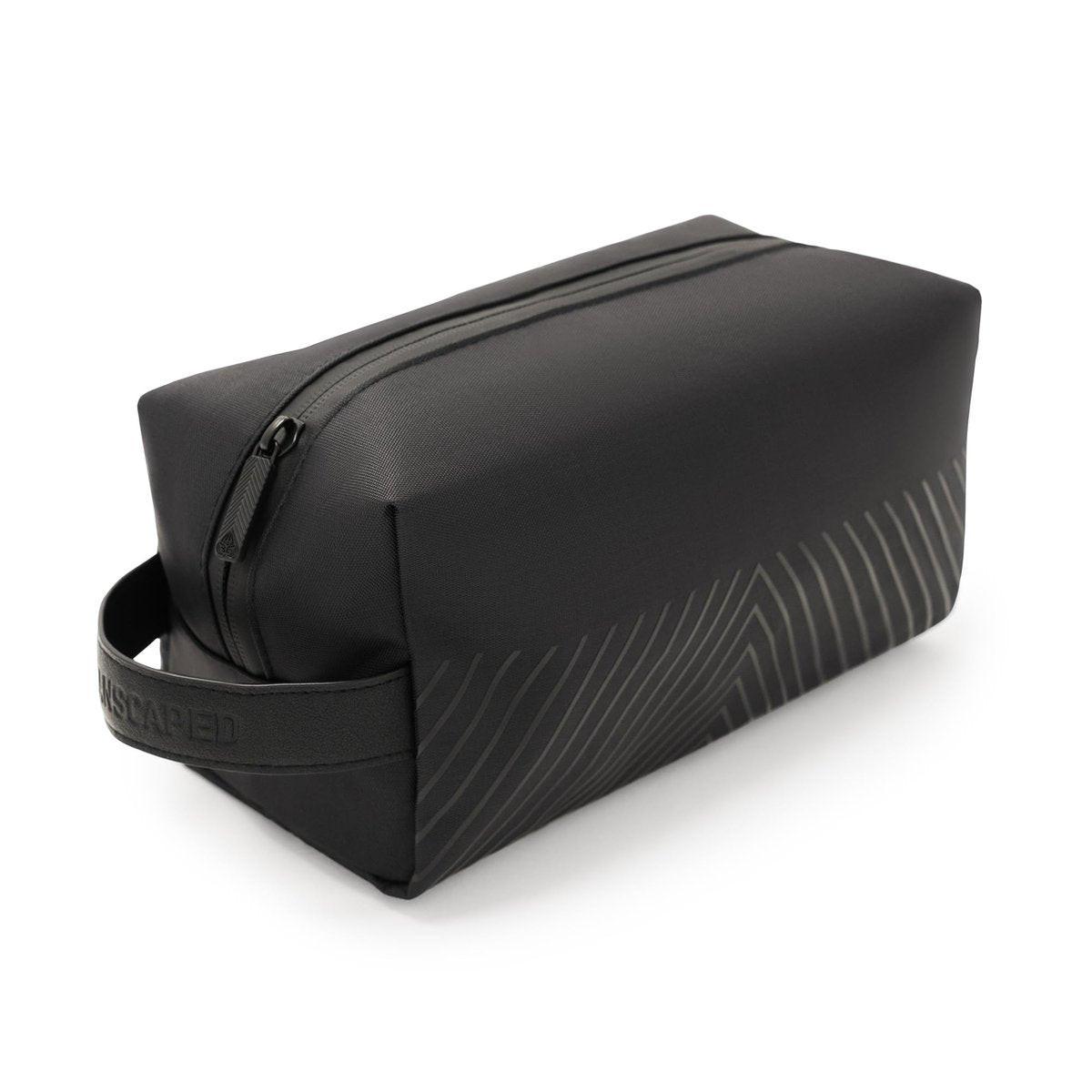 MANSCAPED® The Shed 2.0 Kulturtasche – Premium Herren-Reisetasche, stilvolle Organisation & wasserabweisend für Pflegeutensilien