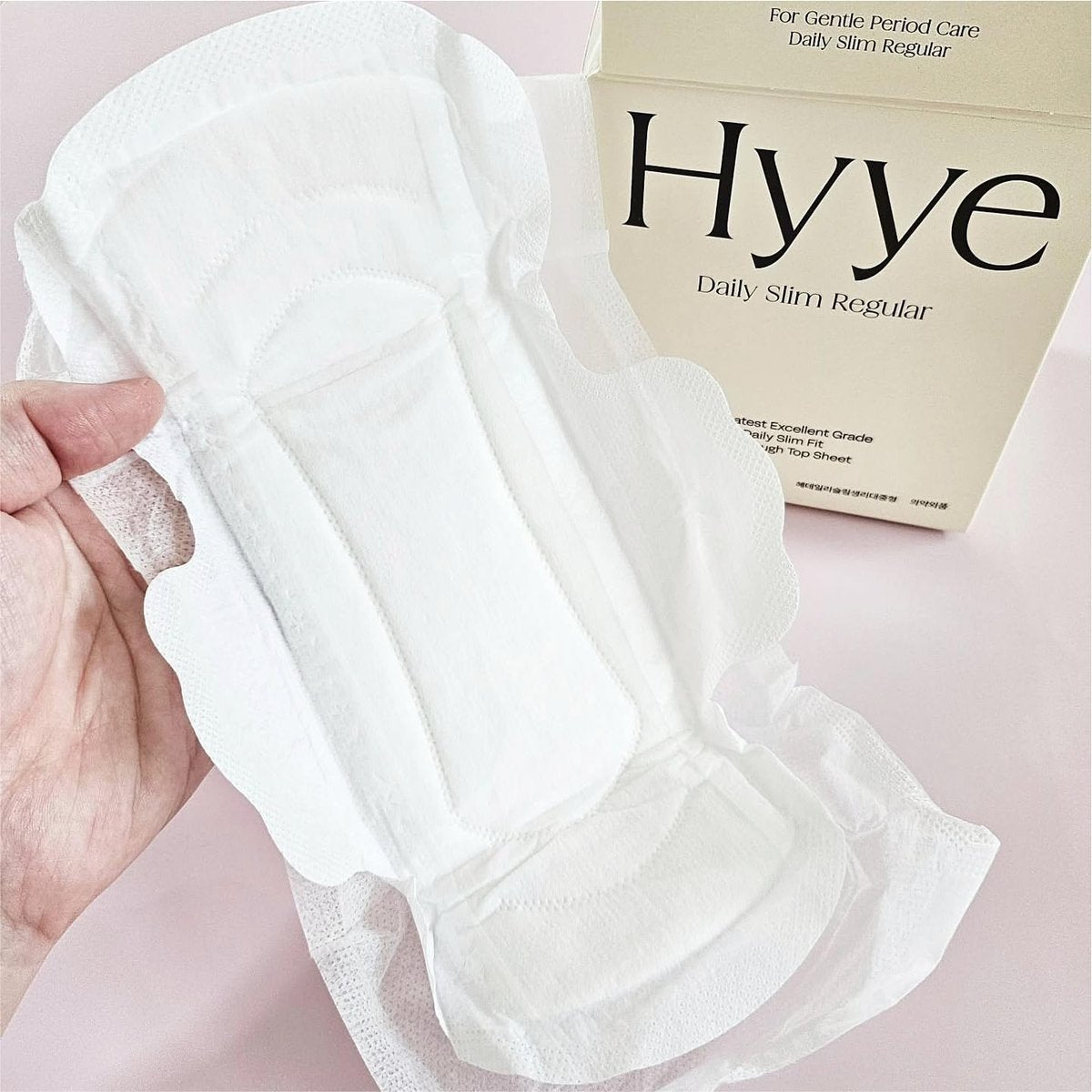 Hyye Ultradünne tägliche Damenbinden mit Flügeln, hohe Saugfähigkeit, atmungsaktive Baumwoll-Weichkontakt-Abdeckung für empfindliche Haut, unparfümiert, hergestellt in Korea (Regular, 16 Stück)