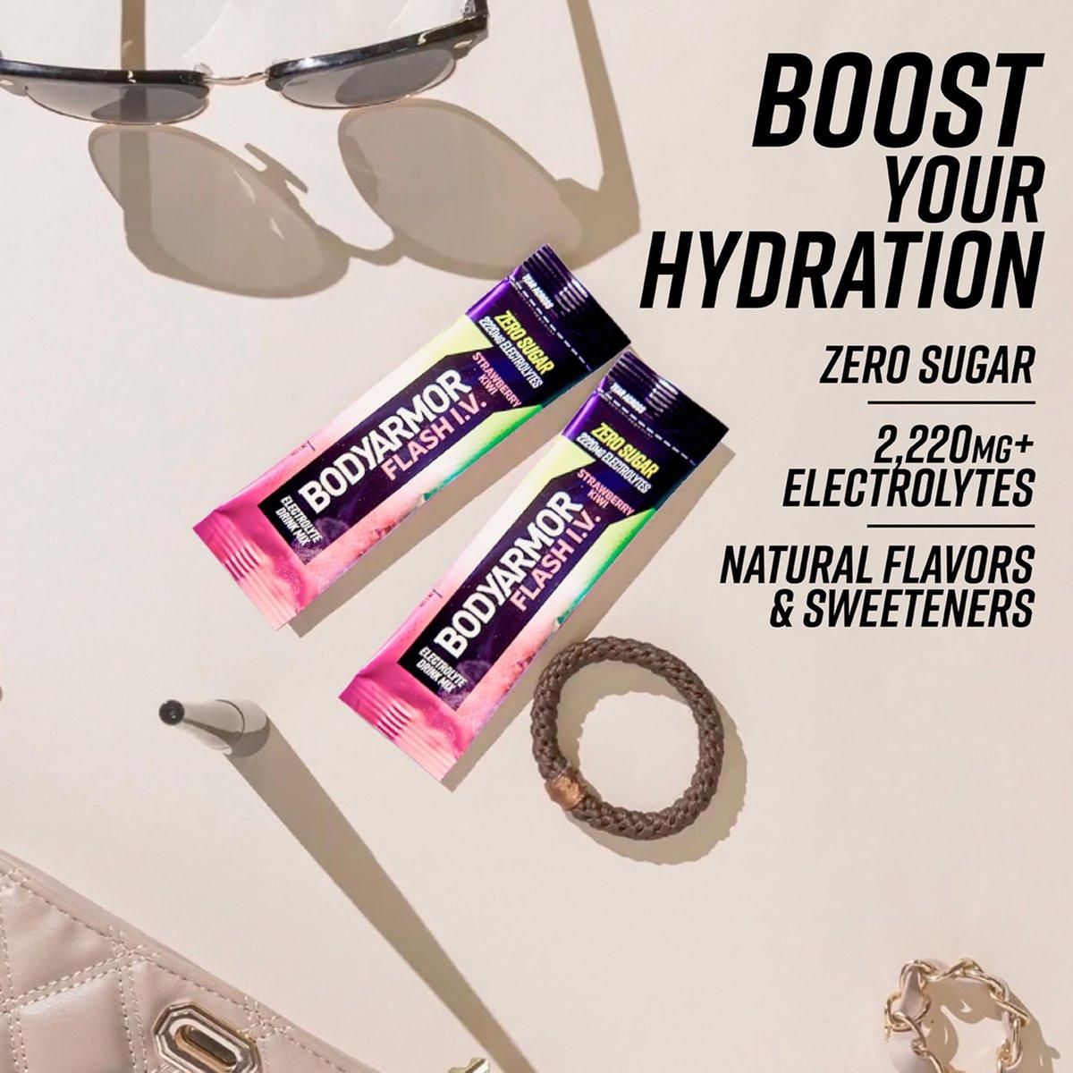BODYARMOR Flash I.V. Electrolyte Packets, Strawberry Kiwi, Zuckerfreies Getränkepulver, Einzelportionen, Kokoswasser-Pulver, Hydration für Workout, Reise-Essential, 6 Stück