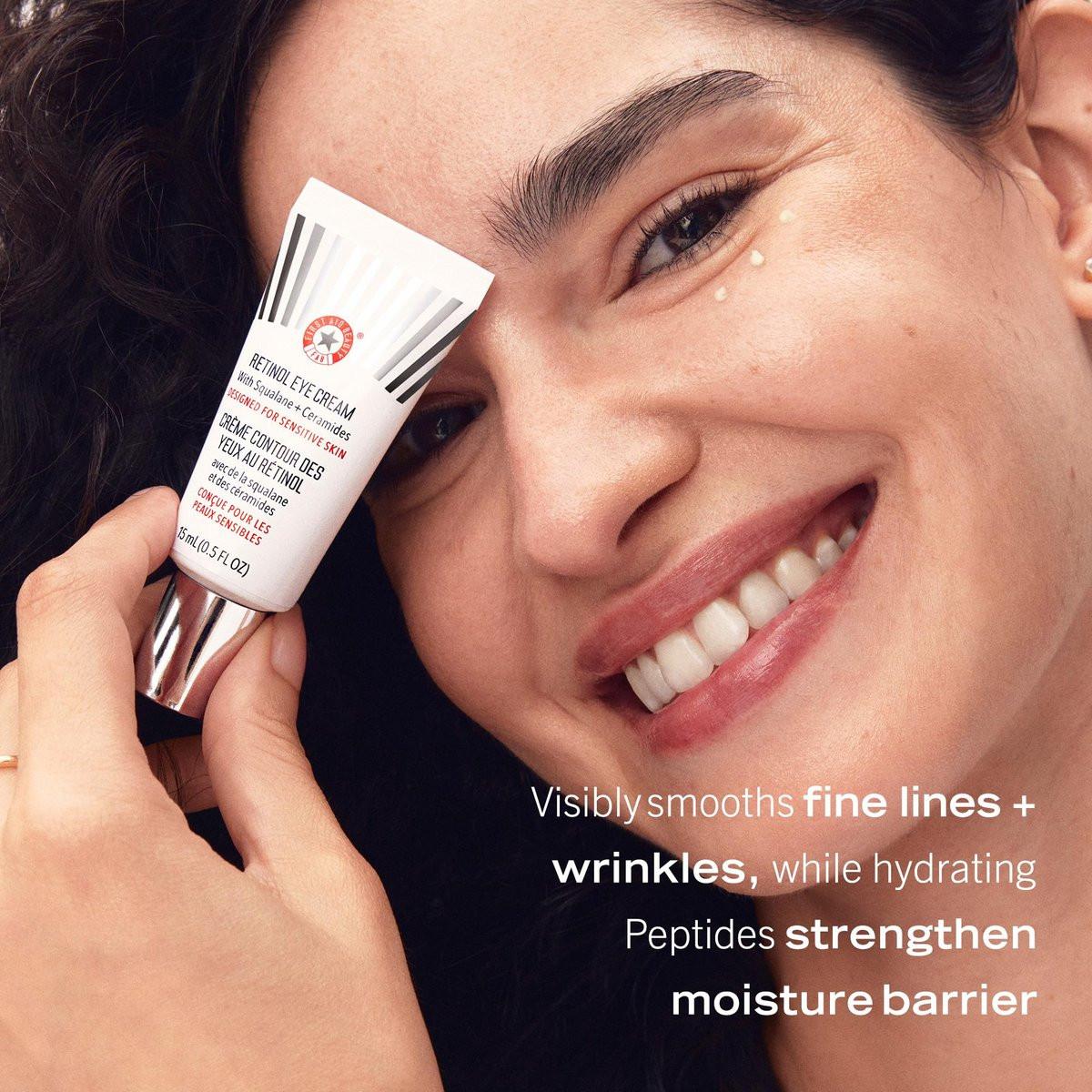 First Aid Beauty Retinol Augencreme mit Squalan + Ceramiden, verkapseltes Retinol-Serum für empfindliche Haut, verbessert das Erscheinungsbild von feinen Linien und Fältchen, 0,5 oz