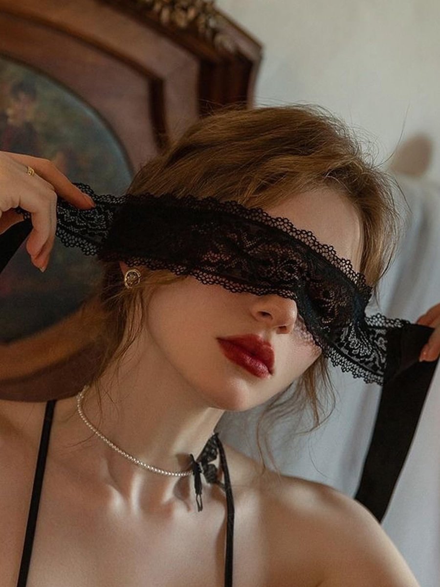 Egfyqzbryn Geheimnisvolle Spitzen-Masquerade-Maske – Sexy Augenbinde mit Blumen-Spitzenmuster, Halloween-Kostüm-Maske, Cosplay, Valentinstag-Geschenk für Frauen (Stil 1)