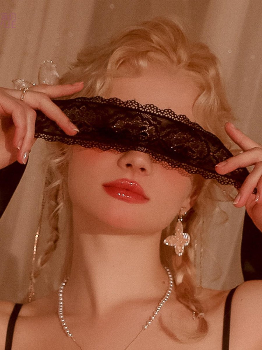 Egfyqzbryn Geheimnisvolle Spitzen-Masquerade-Maske – Sexy Augenbinde mit Blumen-Spitzenmuster, Halloween-Kostüm-Maske, Cosplay, Valentinstag-Geschenk für Frauen (Stil 1)