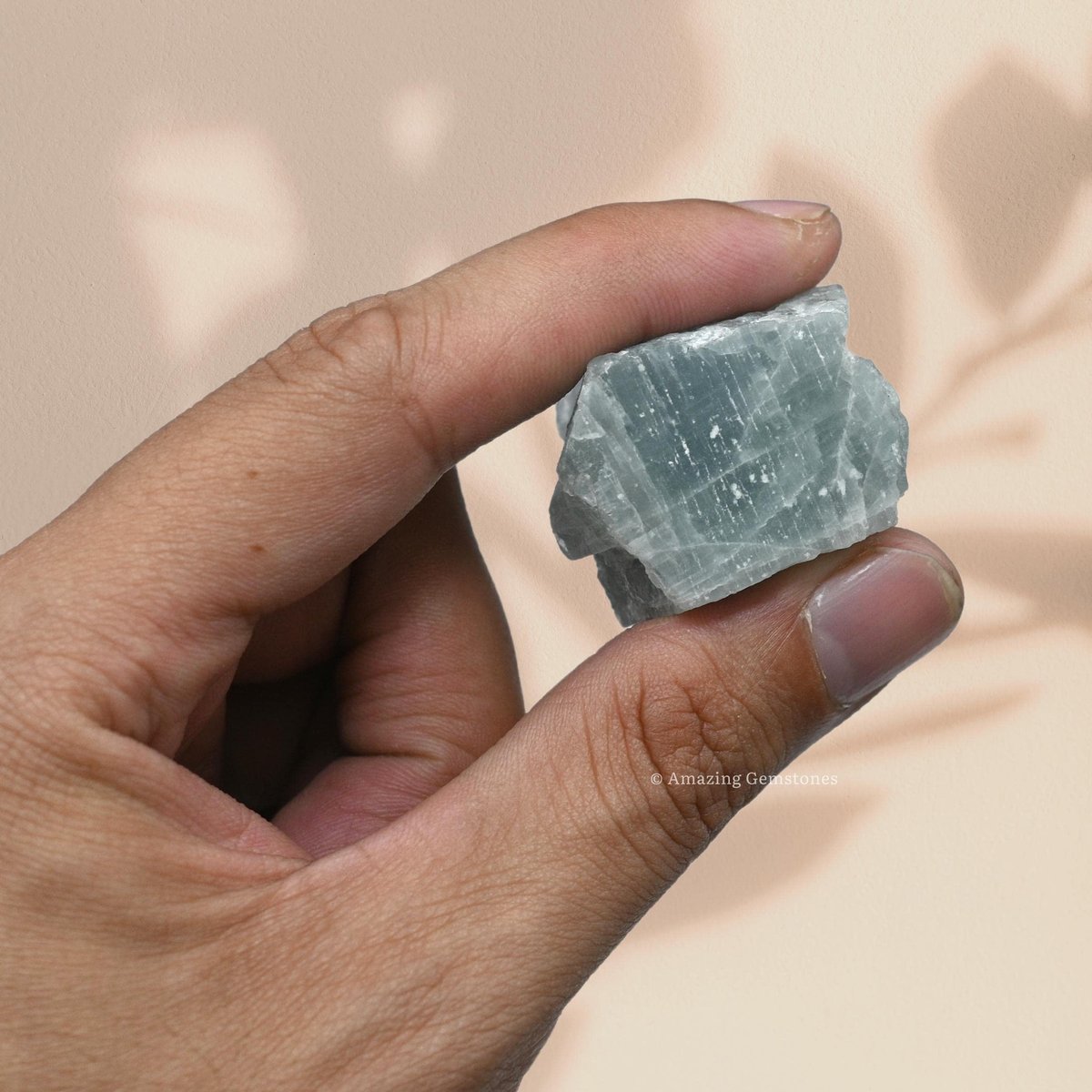 Amazing Gemstone Aquamarin Rohkristalle und Heilsteine, Natursteine zum Tumbling und DIY Rohsteine und Kristalle (1 Stück)