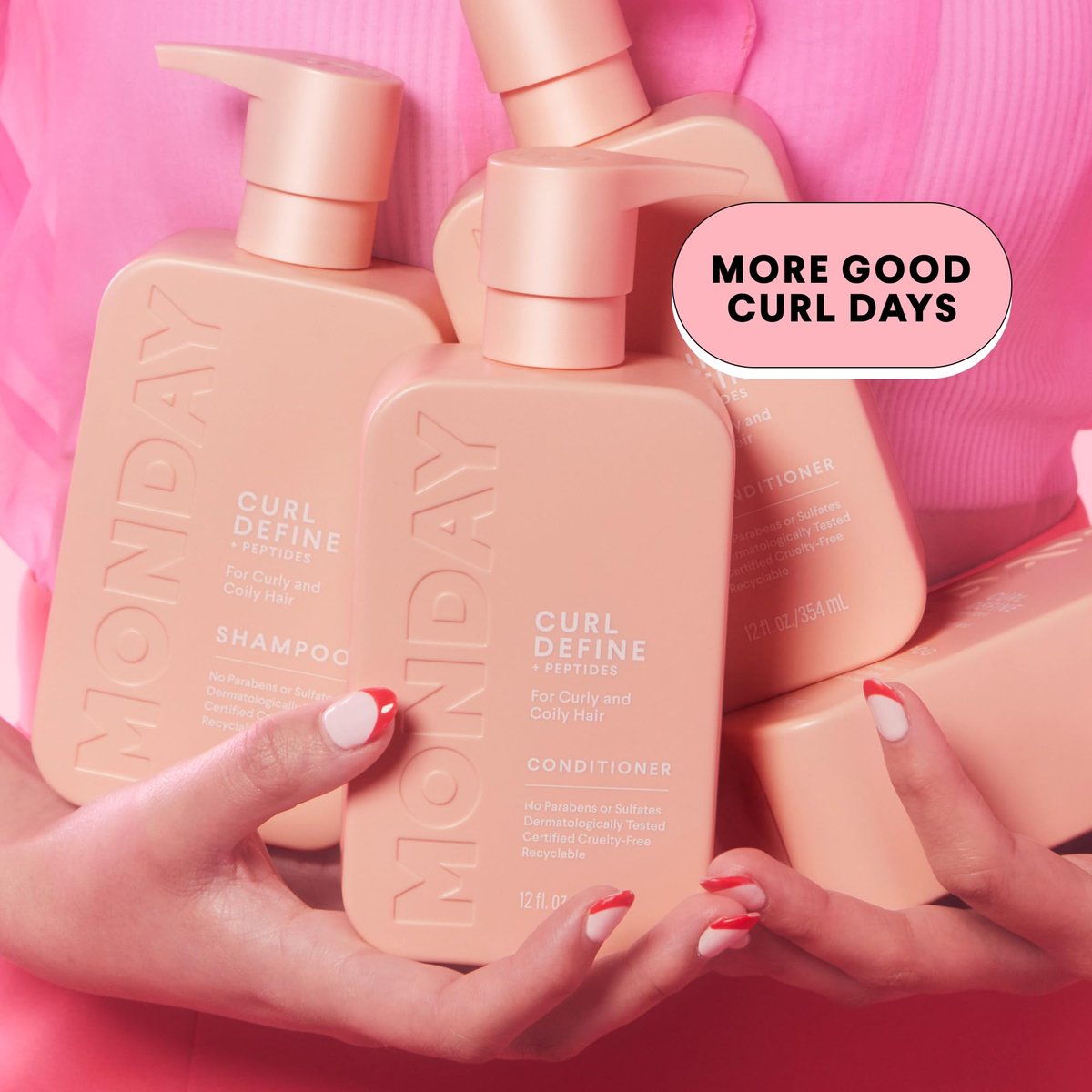 MONDAY HAIRCARE CURL DEFINE Shampoo mit Peptiden, Kokosöl & Provitamin B5 für Locken aller Typen 354 ml