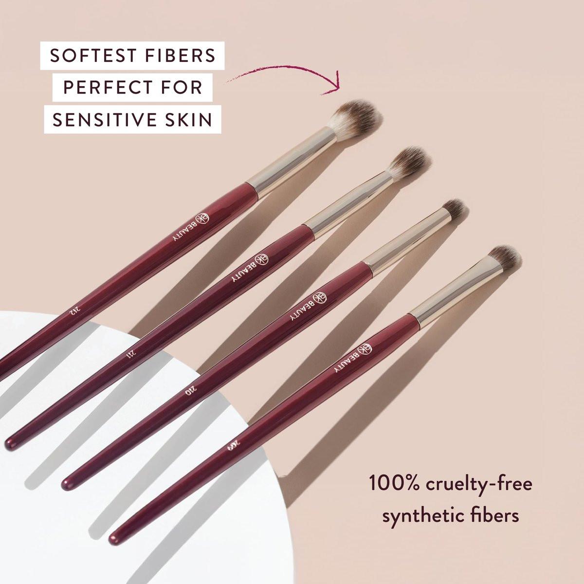 BK BEAUTY CORE LINE EXTENSION EYE SET (4-teilig) – Professionelle Lidschattenpinsel für präzises Auftragen und Verblenden