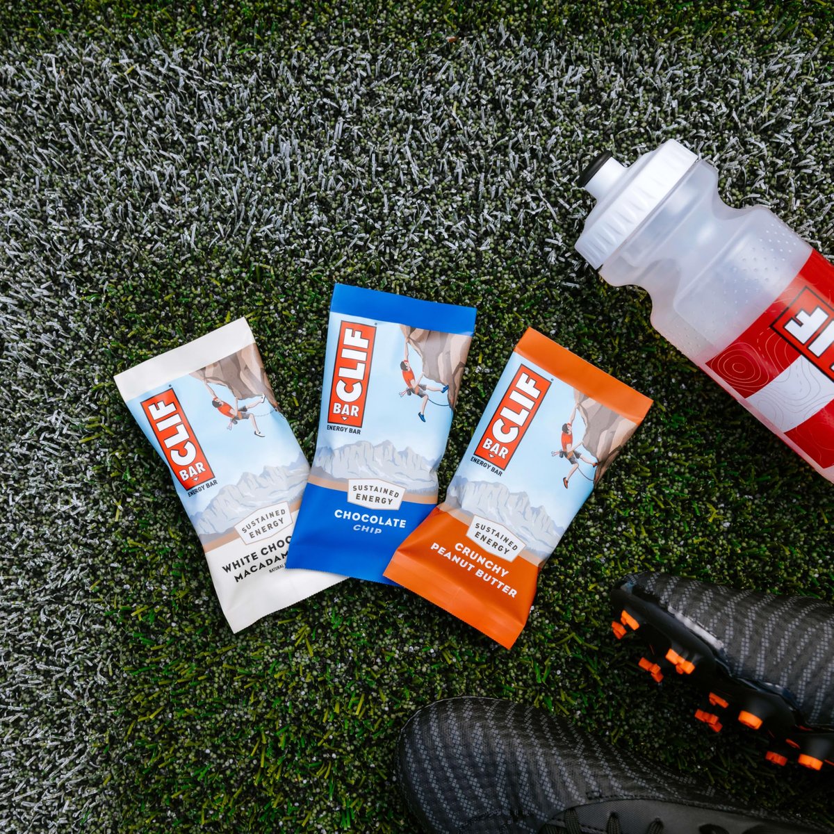 CLIF BAR – Energie- & Proteinriegel – Knusprige Erdnussbutter – mit Hafer aus biologischem Anbau – Energieriegel – Non-GMO – (15er Pack)