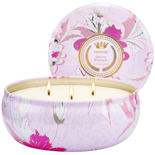 M&SENSE Kirschblüten Duftkerze 12 oz, Große 3-Docht Soja-Kerze im Zinngefäß, Über 40 Stunden Brenndauer, 100% Natürliches Veganes Wachs, Entspannende Aromatherapie Ästhetische Kerze Geschenk für Frauen und Männer