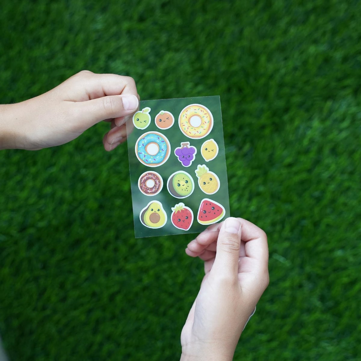 Buzzluv Hydrocolloid Juckreiz-Pflaster – Insektenstichlinderung für Mücken, Zecken, Mücken und Sandfliegen – Anti-Juck-Pflaster mit Aloe und Hamamelis – Insektenstichlinderung – kinderfreundlich – natürliches Fruchtmotiv