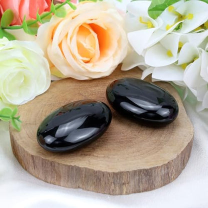 MAIBAOTA 2,4 Zoll Großer Schwarzer Obsidian Kristallstein Polierter Handflächenstein Heilende Kristalle 0,7 Zoll Dick Natürlicher Reiki Edelstein Sorgenstein Energieausgleich Angst Stressabbau Meditation 1 Stück